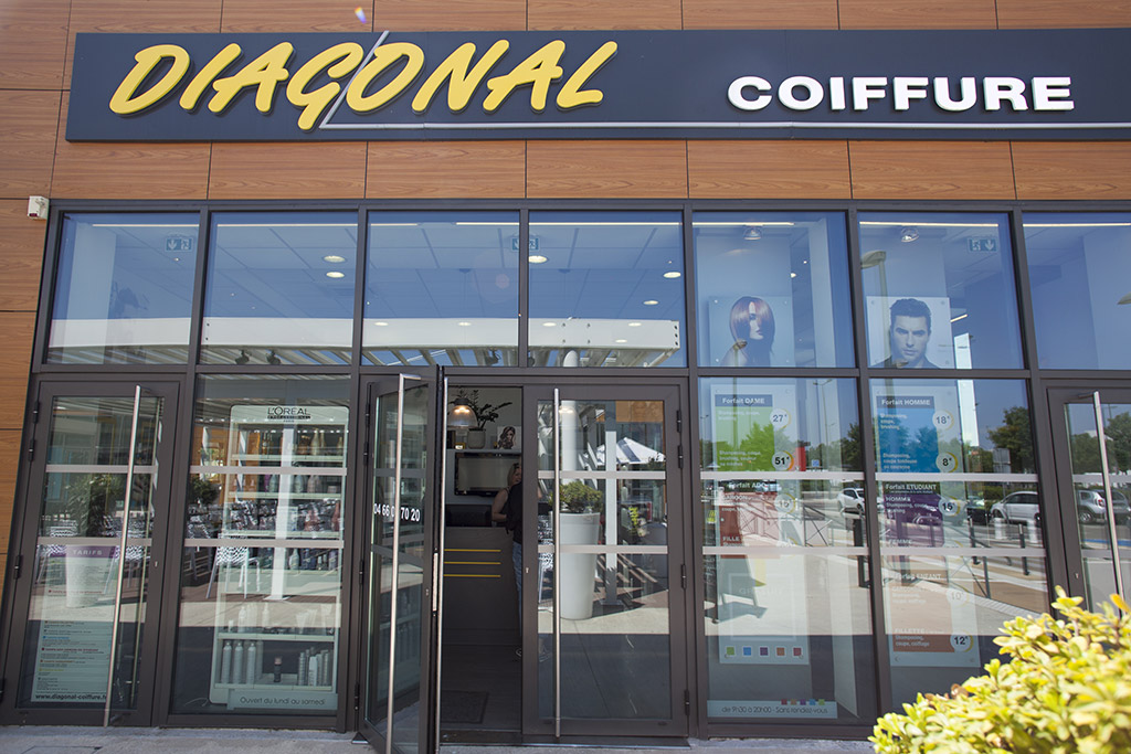 Boutique Diagonal Coiffure Centre Family Village Costieres Sud